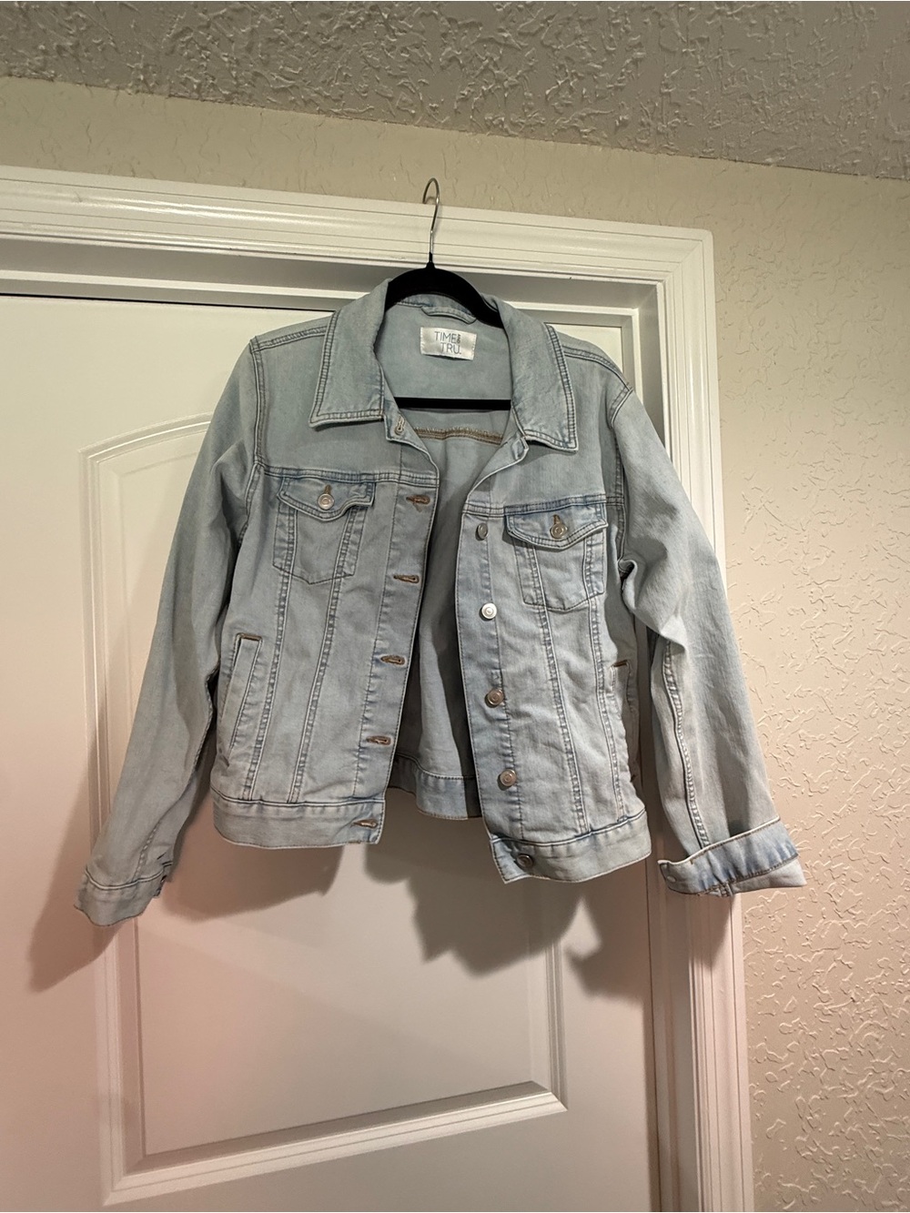 Light Wash Denim Jacket - Women’s Classic Jean Coat